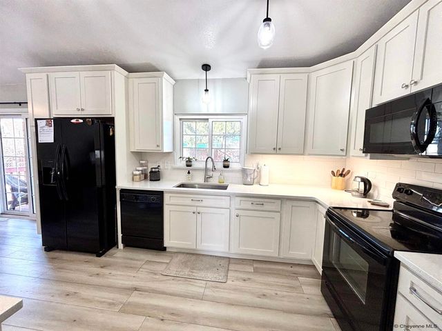 5204 LIBERTY ST, Cheyenne, WY 82001