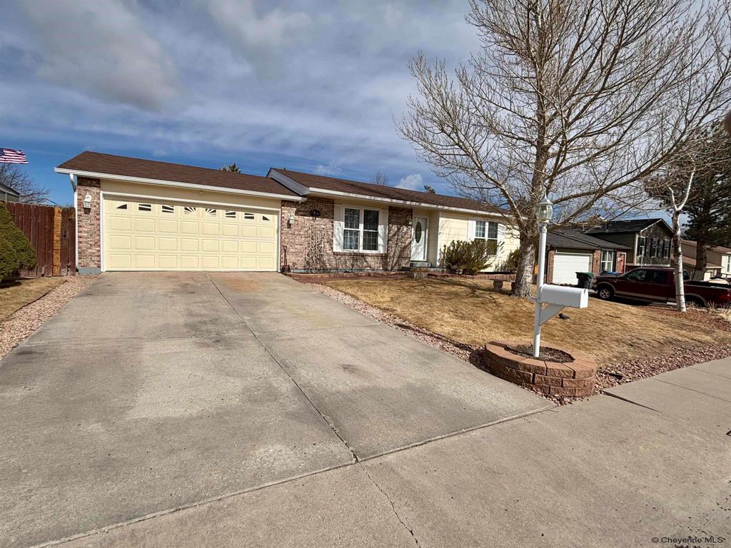 5204 LIBERTY ST, Cheyenne, WY 82001