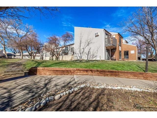 3550 S Harlan St 220, Denver, CO 80235