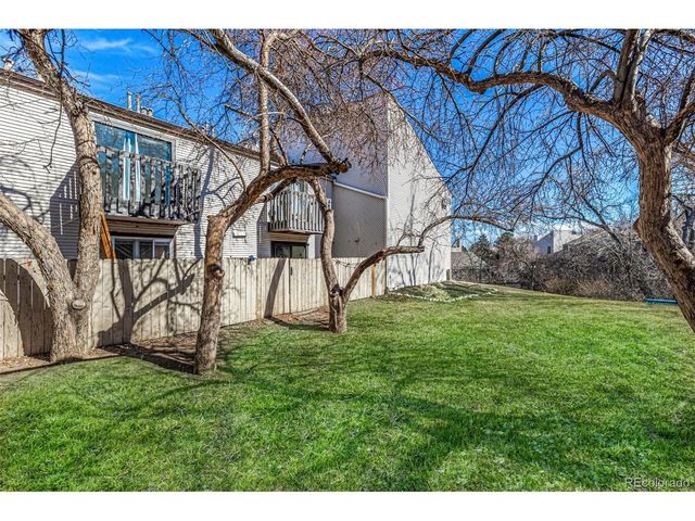 3550 S Harlan St 220, Denver, CO 80235