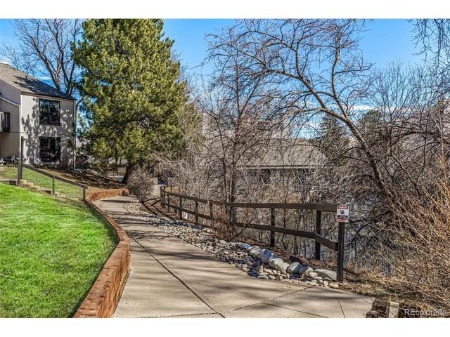 3550 S Harlan St 220, Denver, CO 80235
