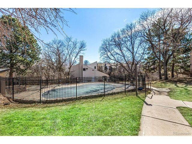 3550 S Harlan St 220, Denver, CO 80235