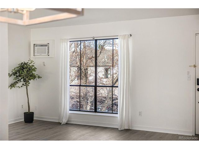 3550 S Harlan St 220, Denver, CO 80235