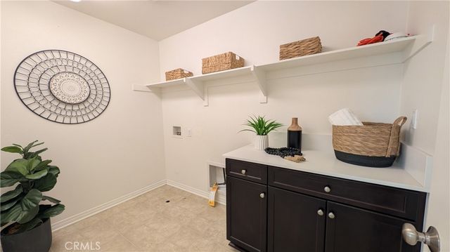 6341 Waterstone, Fontana, CA 92336