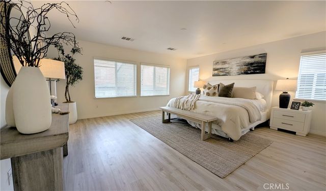 6341 Waterstone, Fontana, CA 92336