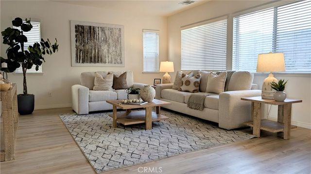 6341 Waterstone, Fontana, CA 92336