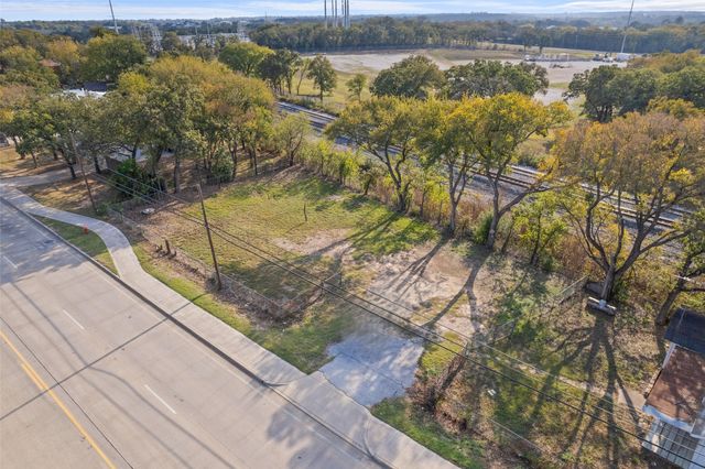 608 E Kennedale Parkway, Kennedale, TX 76060