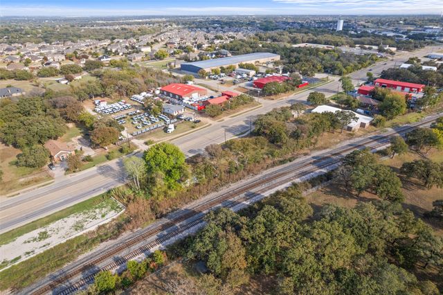 608 E Kennedale Parkway, Kennedale, TX 76060