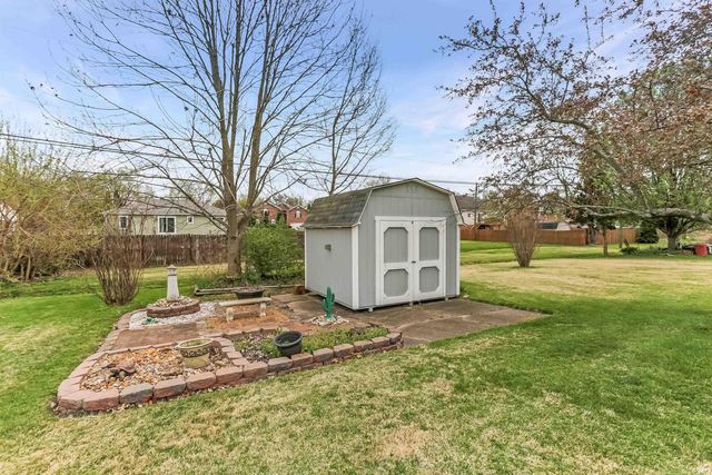 7666 Owens Drive, Newburgh, IN 47630