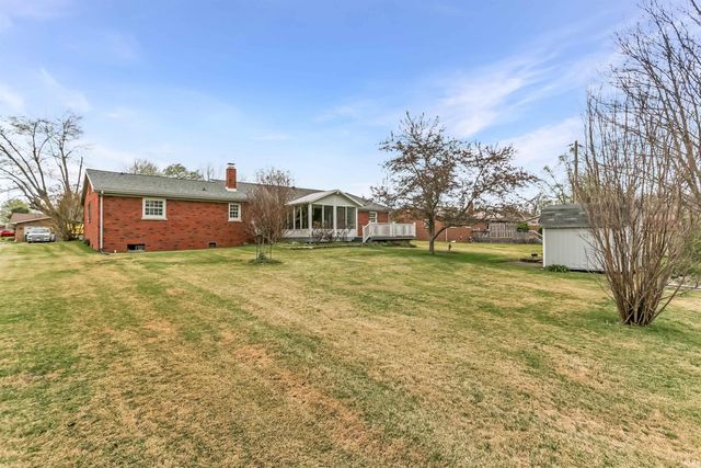 7666 Owens Drive, Newburgh, IN 47630