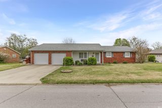 7666 Owens Drive, Newburgh, IN 47630