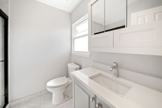 99 Essex Road, Elk Grove Village, IL 60007