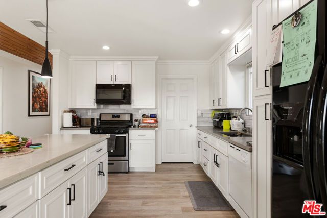 2323 Warwick Avenue, Los Angeles, CA 90032