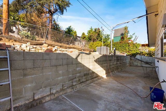 2323 Warwick Avenue, Los Angeles, CA 90032