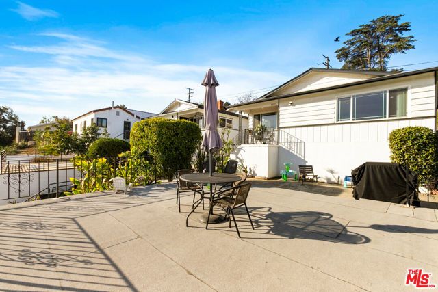 2323 Warwick Avenue, Los Angeles, CA 90032