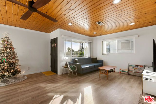 2323 Warwick Avenue, Los Angeles, CA 90032