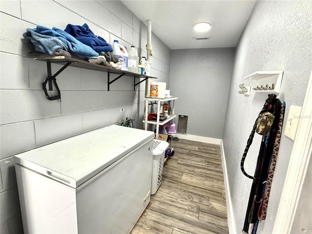 8280 32ND AVENUE N, St Petersburg, FL 33710