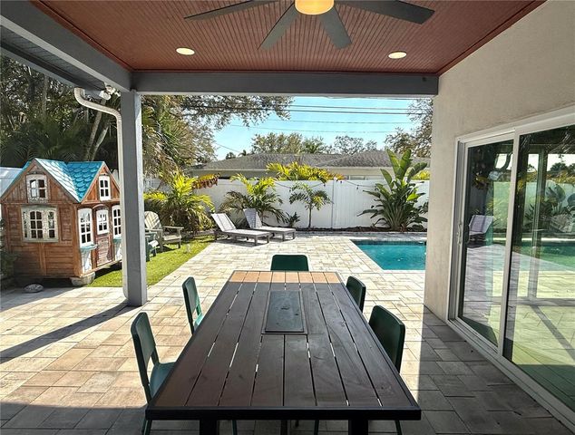 8280 32ND AVENUE N, St Petersburg, FL 33710