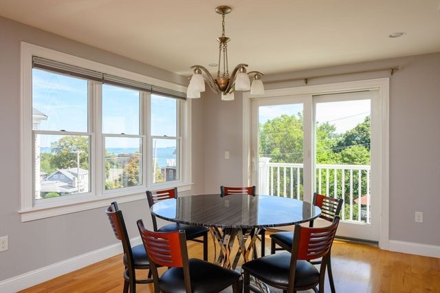 19 Knollwood Rd, Quincy, MA 02171