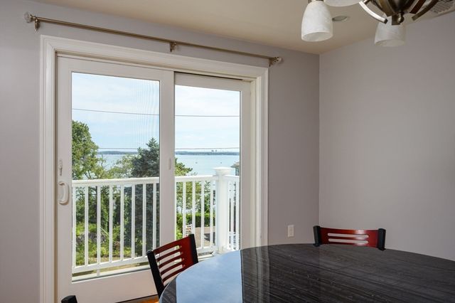 19 Knollwood Rd, Quincy, MA 02171