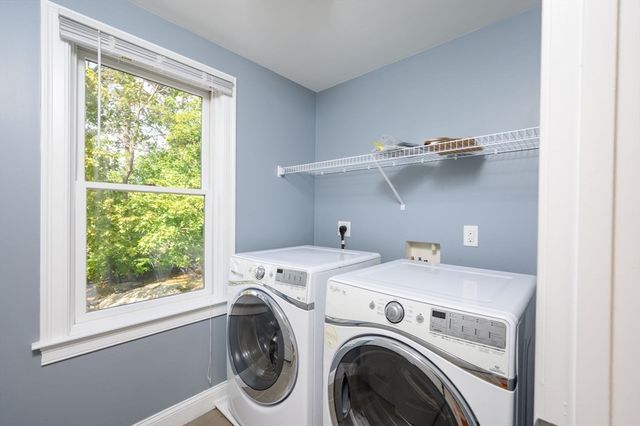 19 Knollwood Rd, Quincy, MA 02171