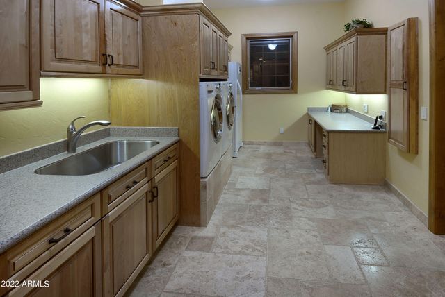 6270 E BRYERLY Drive, Hereford, AZ 85615