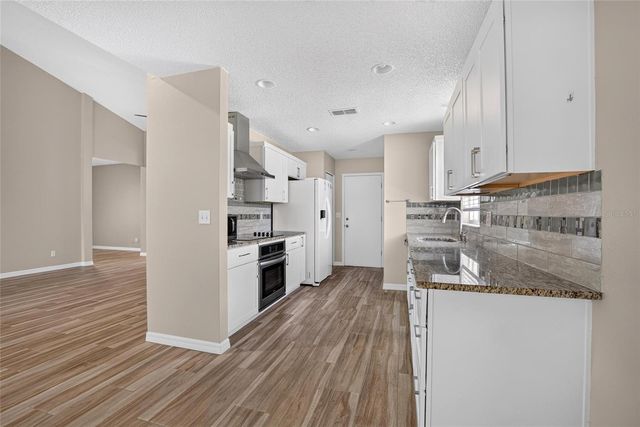 2222 MAYFIELD PALMS LANE 322, Sun City Center, FL 33573