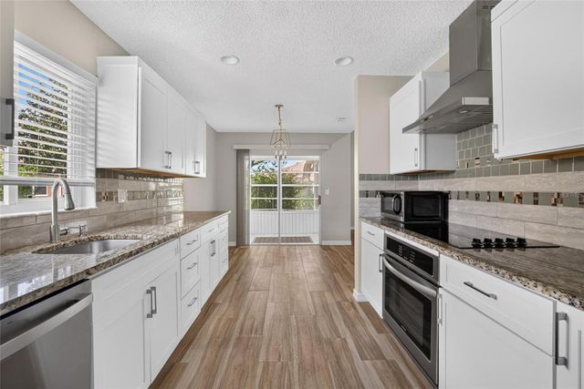 2222 MAYFIELD PALMS LANE 322, Sun City Center, FL 33573