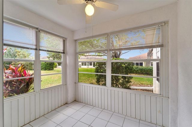 2222 MAYFIELD PALMS LANE 322, Sun City Center, FL 33573