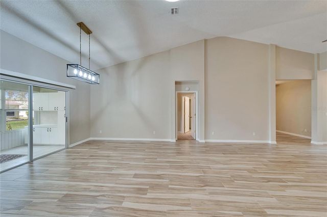 2222 MAYFIELD PALMS LANE 322, Sun City Center, FL 33573