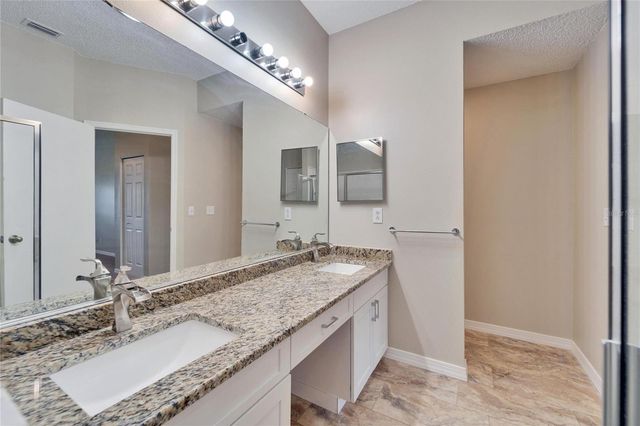 2222 MAYFIELD PALMS LANE 322, Sun City Center, FL 33573