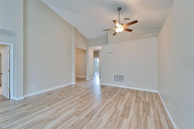 2222 MAYFIELD PALMS LANE 322, Sun City Center, FL 33573