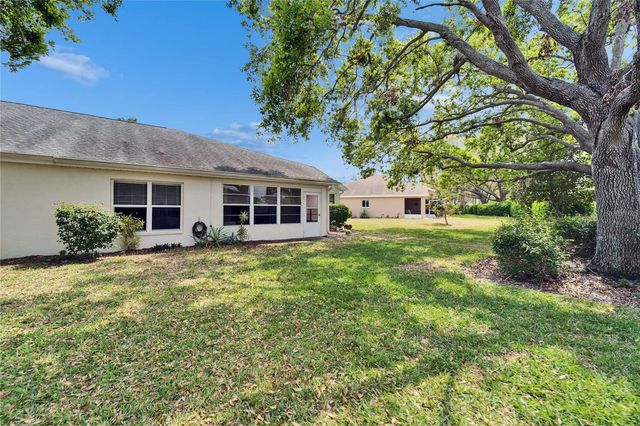 2222 MAYFIELD PALMS LANE 322, Sun City Center, FL 33573