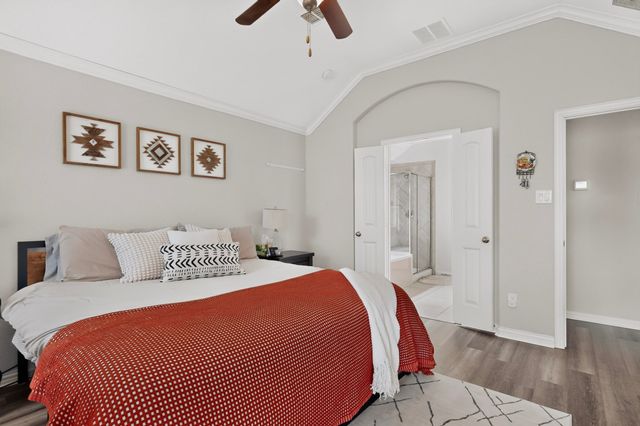 208 Baldwin Drive, Fate, TX 75189