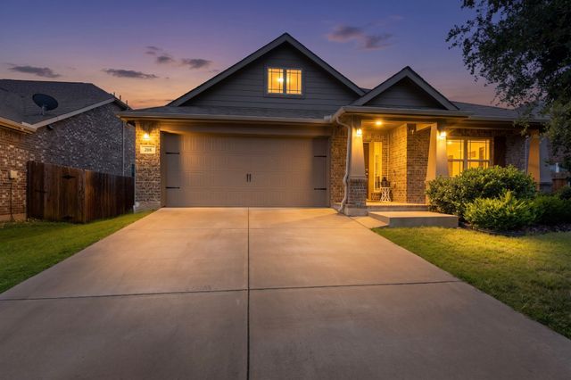 208 Baldwin Drive, Fate, TX 75189