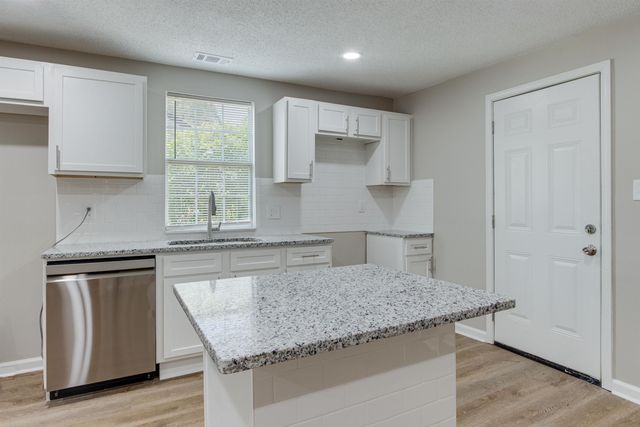 2904 BARRON AVE, Memphis, TN 38114