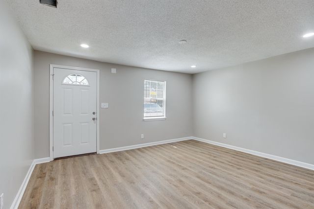 2904 BARRON AVE, Memphis, TN 38114