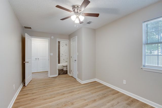 2904 BARRON AVE, Memphis, TN 38114