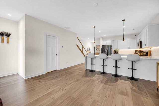 264 Nomo Place, Crown Point, IN 46307