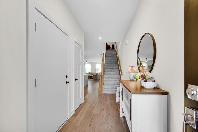 264 Nomo Place, Crown Point, IN 46307