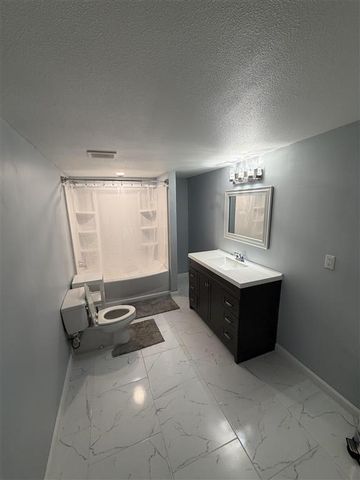 1805 Orchid Street, Lake Charles, LA 70601