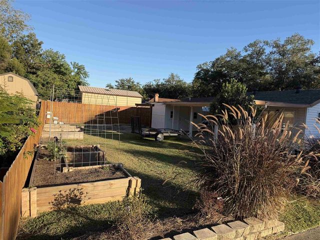 1805 Orchid Street, Lake Charles, LA 70601