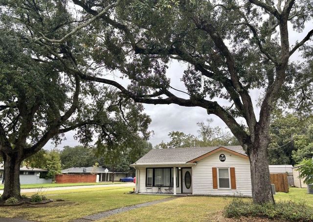 1805 Orchid Street, Lake Charles, LA 70601