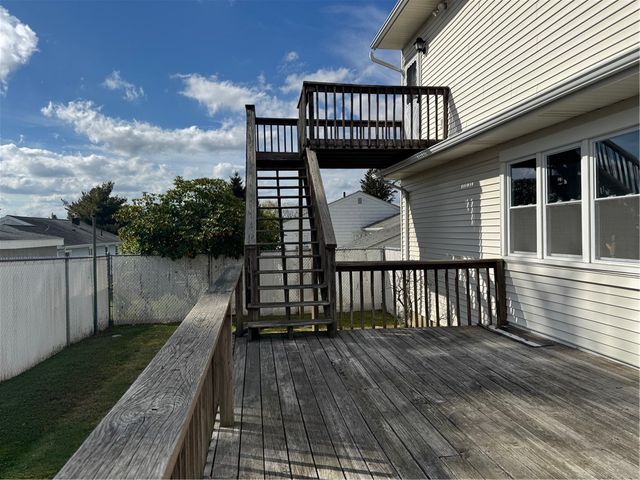 13 Ivanhoe Street, Johnston, RI 02919