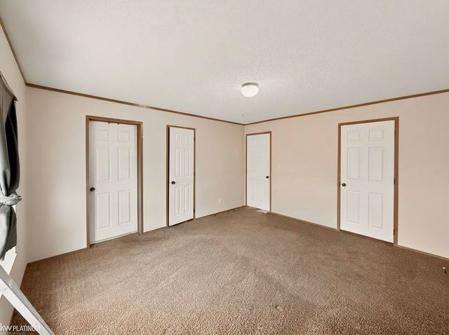 49982 Pennbrook Court, Shelby Twp, MI 48317