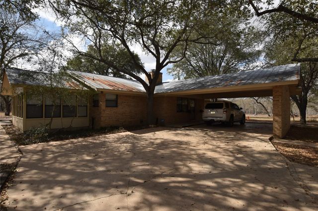 687 Fm 812 RD, Red Rock, TX 78662