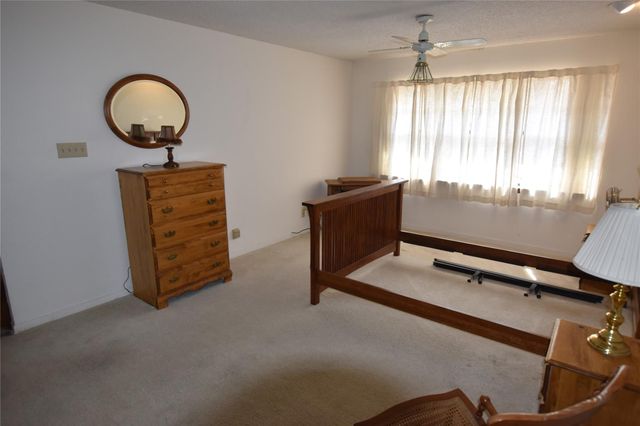 687 Fm 812 RD, Red Rock, TX 78662