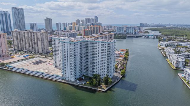 301 174 ST 702, Sunny Isles Beach, FL 33160