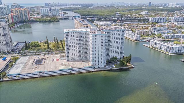 301 174 ST 702, Sunny Isles Beach, FL 33160