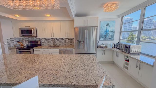 301 174 ST 702, Sunny Isles Beach, FL 33160